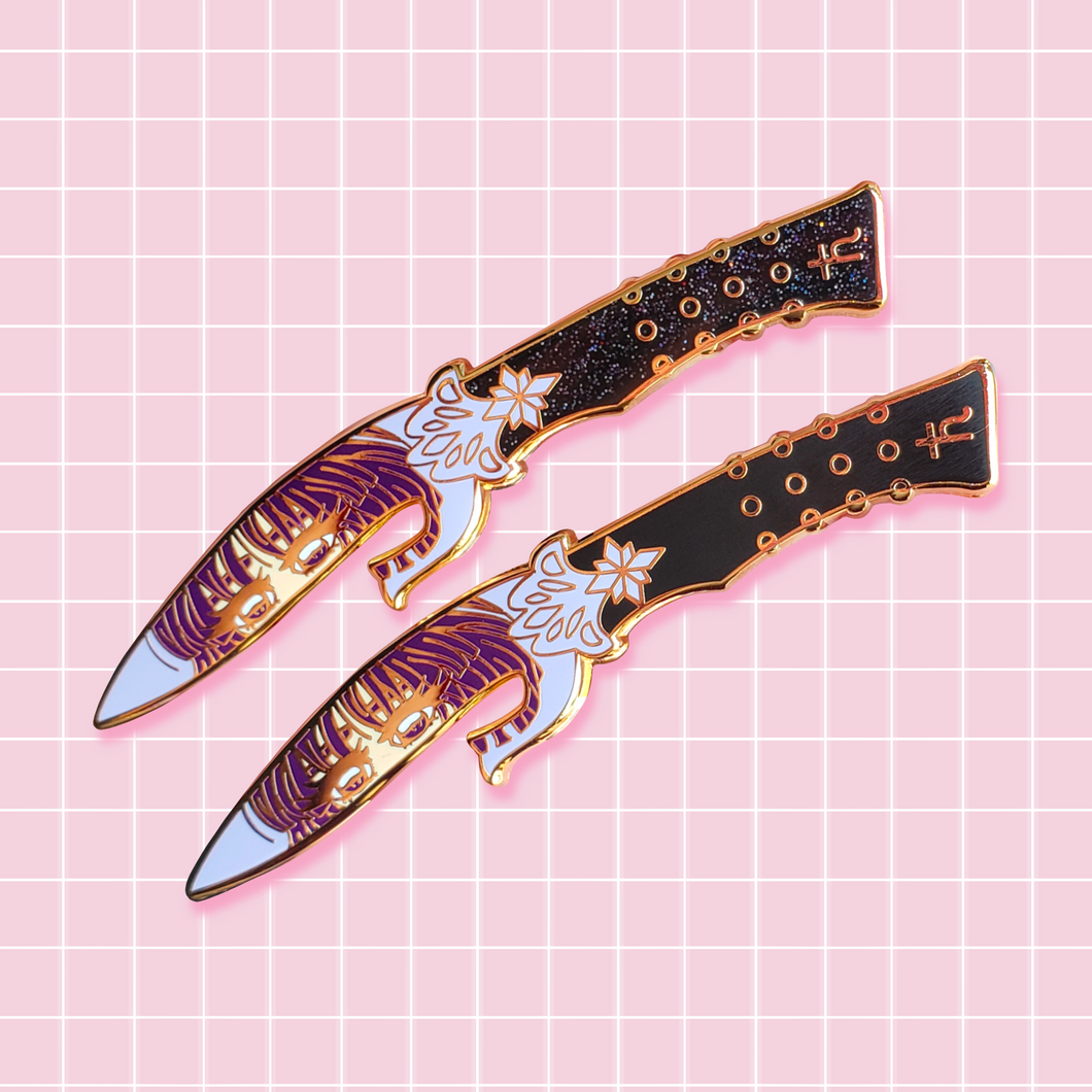 Saturn Knife Pin💛